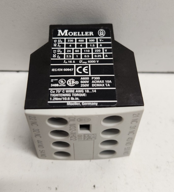 NEW NO BOX! MOELLER 4/16A 4POLE 2NO+2NC FRONT CONTACT BLOCK DIL-M32-XHI22