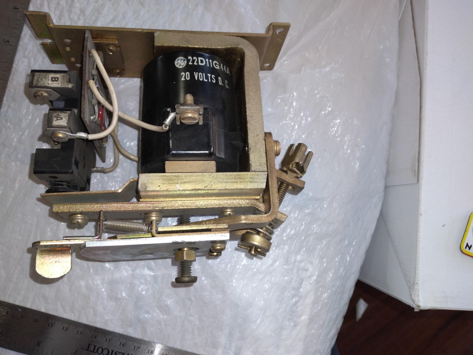GENERAL ELECTRIC IC 2820A102BF GROUNF FAULT RELAY 20VDC 22D11G44A
