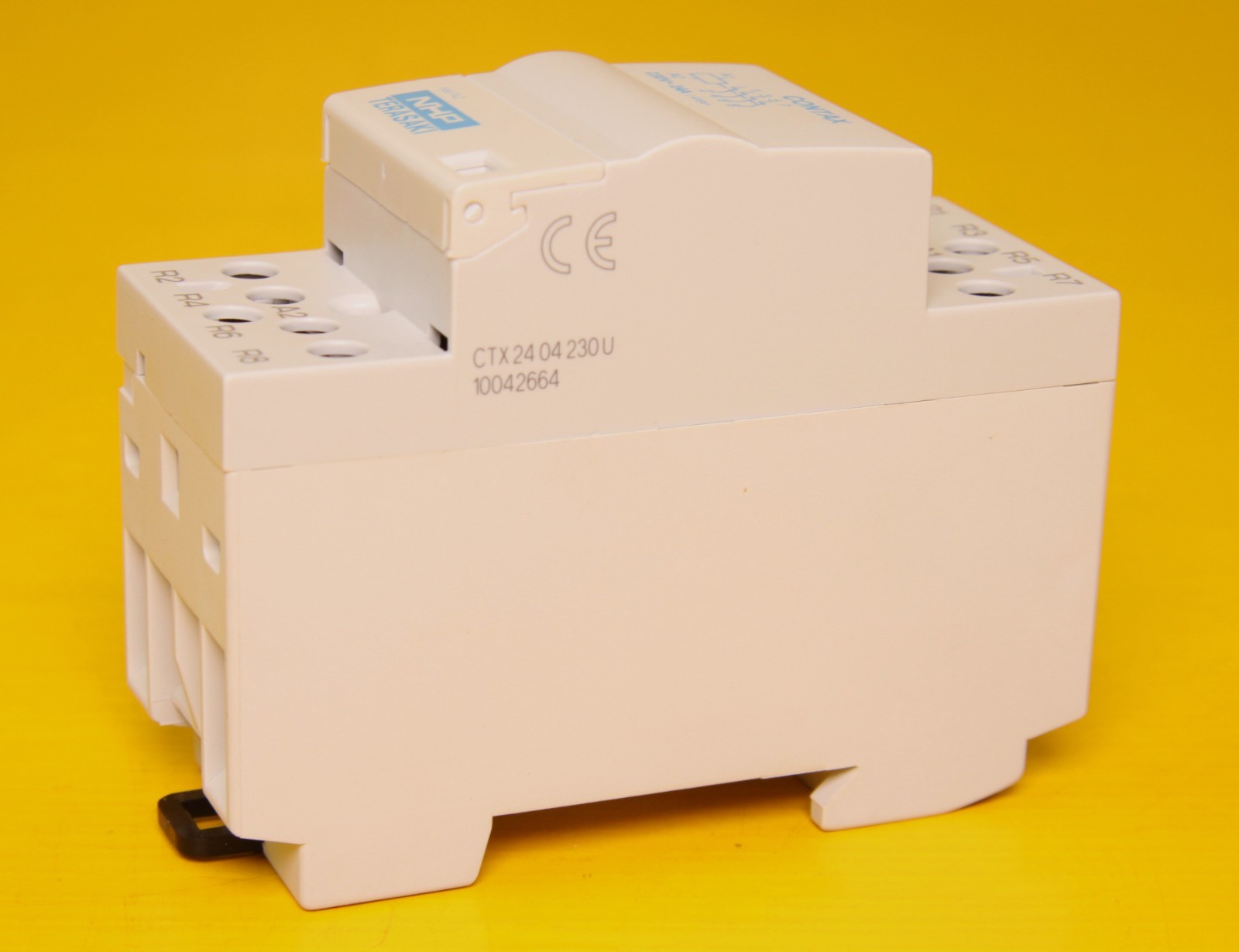 NHP Terasaki DTC2404240 Contactor ( 230 VAC Coil) 24A Contax – 666742