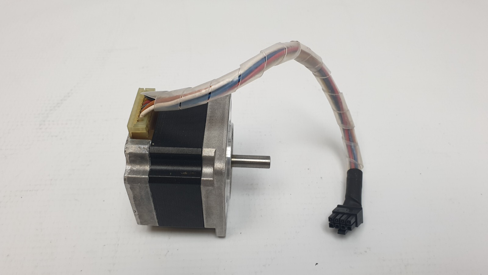 Sanyo Denki StepSyn Stepping Motor 103H7121-0740, DC 3A, 1.8°/Step, Used