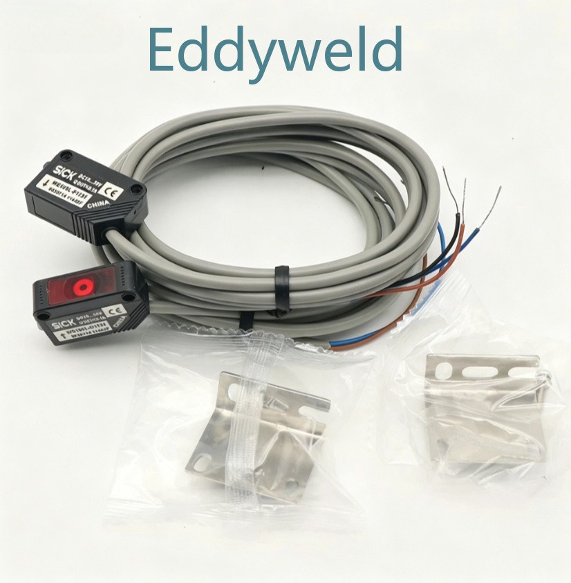 NEW SICK sensor WS/WE100L-F1131 1PCS