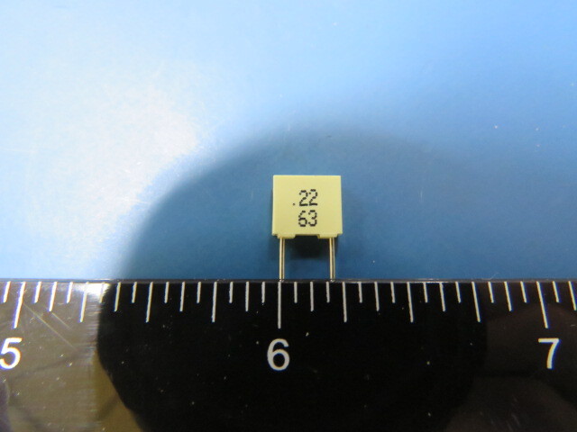 KEMET ELECTRONICS CORP R82DC3220DQ60J Qty of 100 per Lot Capacitor, Polyester M