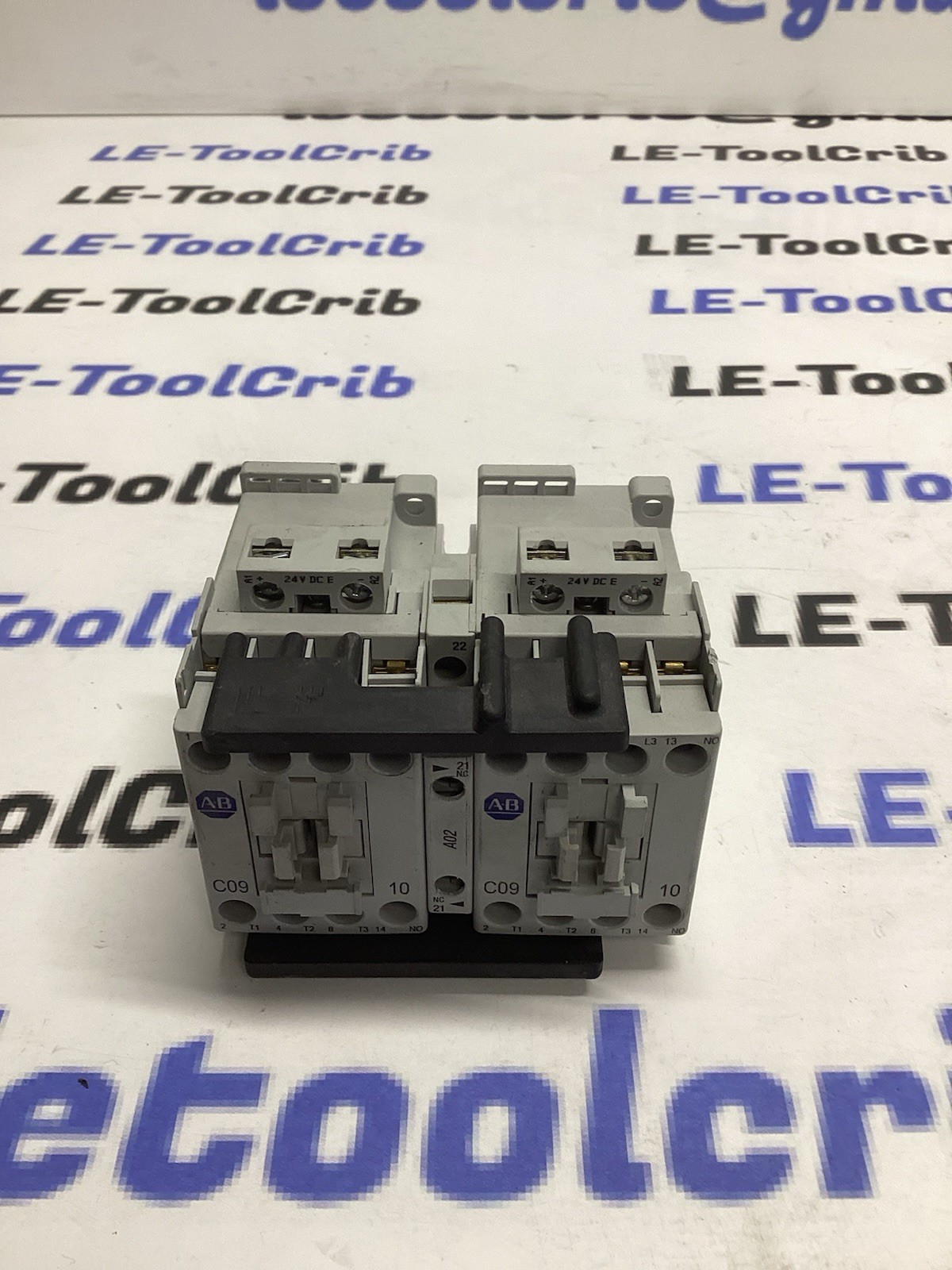 ALLEN-BRADLEY 104-C09EJ22 Ser B REVERSING CONTACTOR W/ 100-C09E*10 Ser A I-931