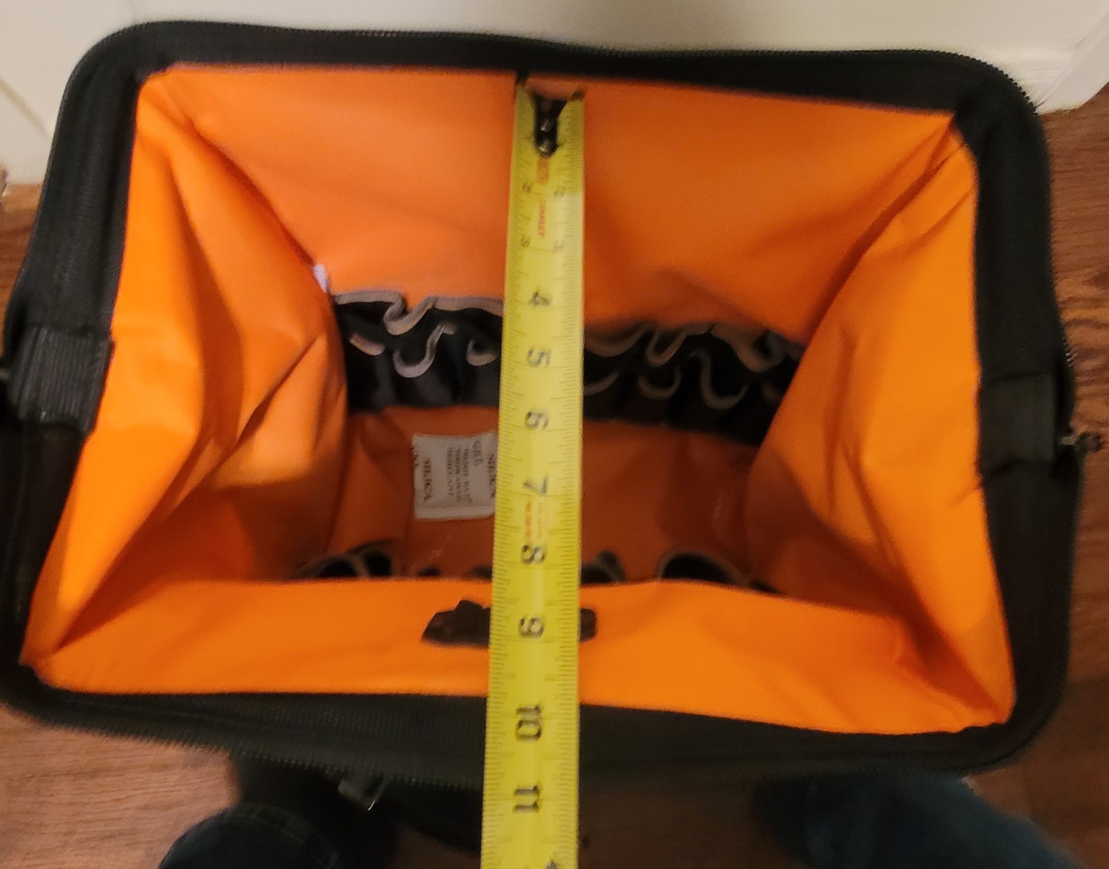 6-pc Klein MODbox Bag 28 Pockets # 62203MB, Hammer, Tape, Prybar, Pliers, Gloves