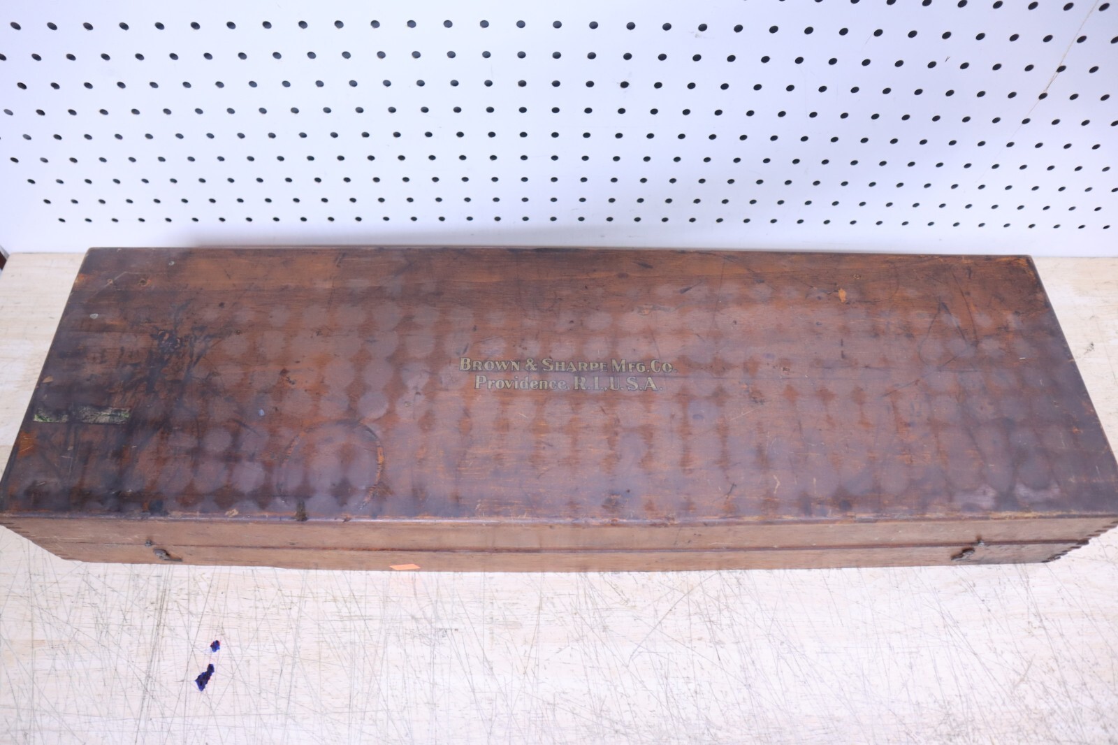 Nice Used Vintage Brown & Sharpe 585 Height Gage W/ Wooden Case 0-11″ Tools Weld