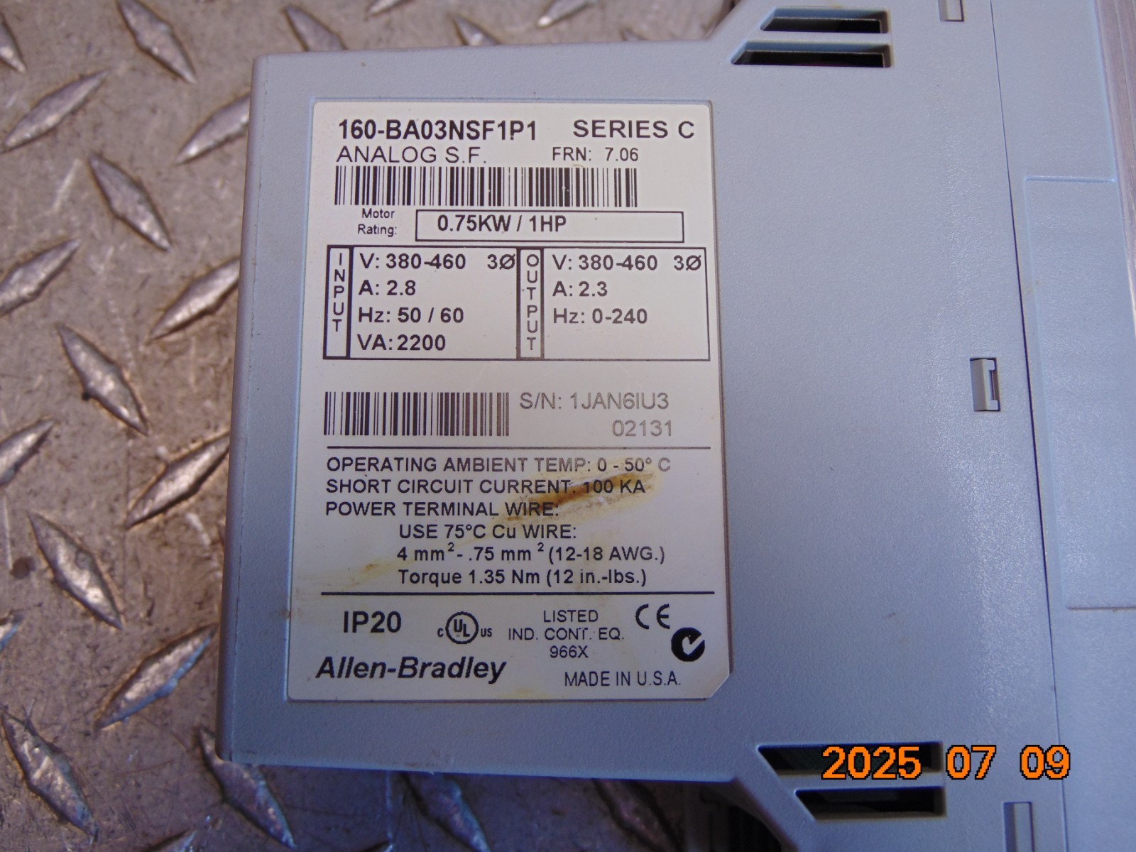 ALLEN-BRADLEY 160-BA03NSF1P1 SERIES C AC DRIVE 380-460V 0.75kW/1HP FRN: 7.06