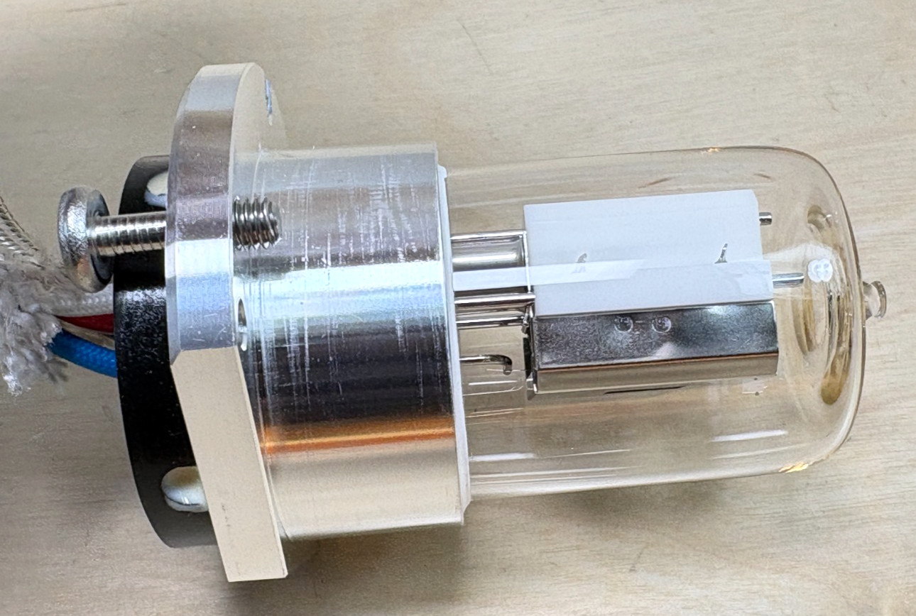 Hamamatsu L12269 X2D2 Deuterium Lamp