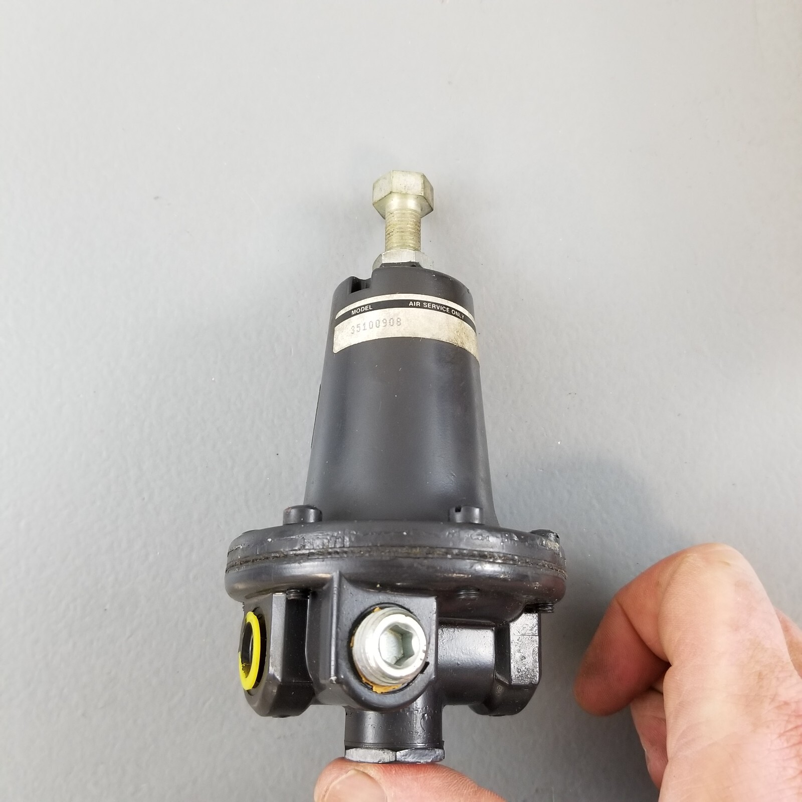 New Watts Regulator Air Only 0-60 PSI 0-4 BAR