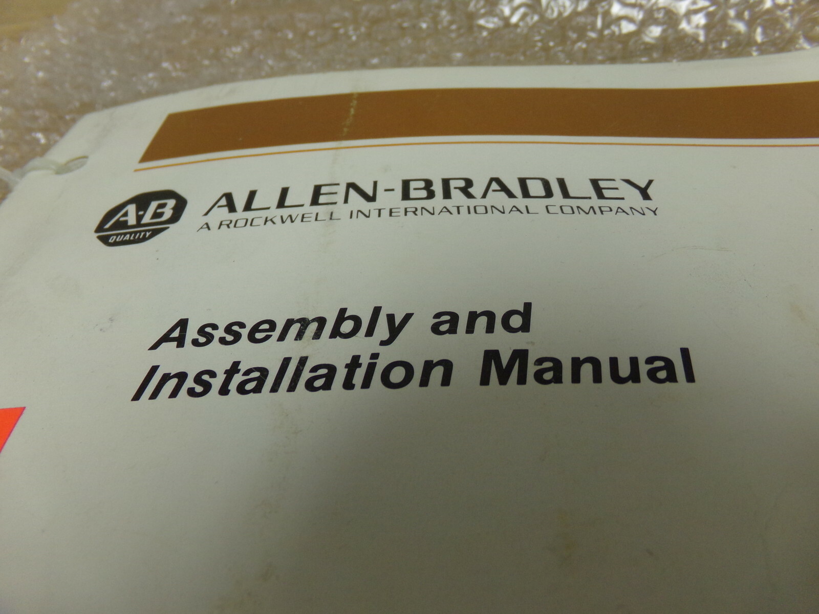 Allen Bradley 955105-40 Assembly and Installation Manual PLC-5 1785-LT2