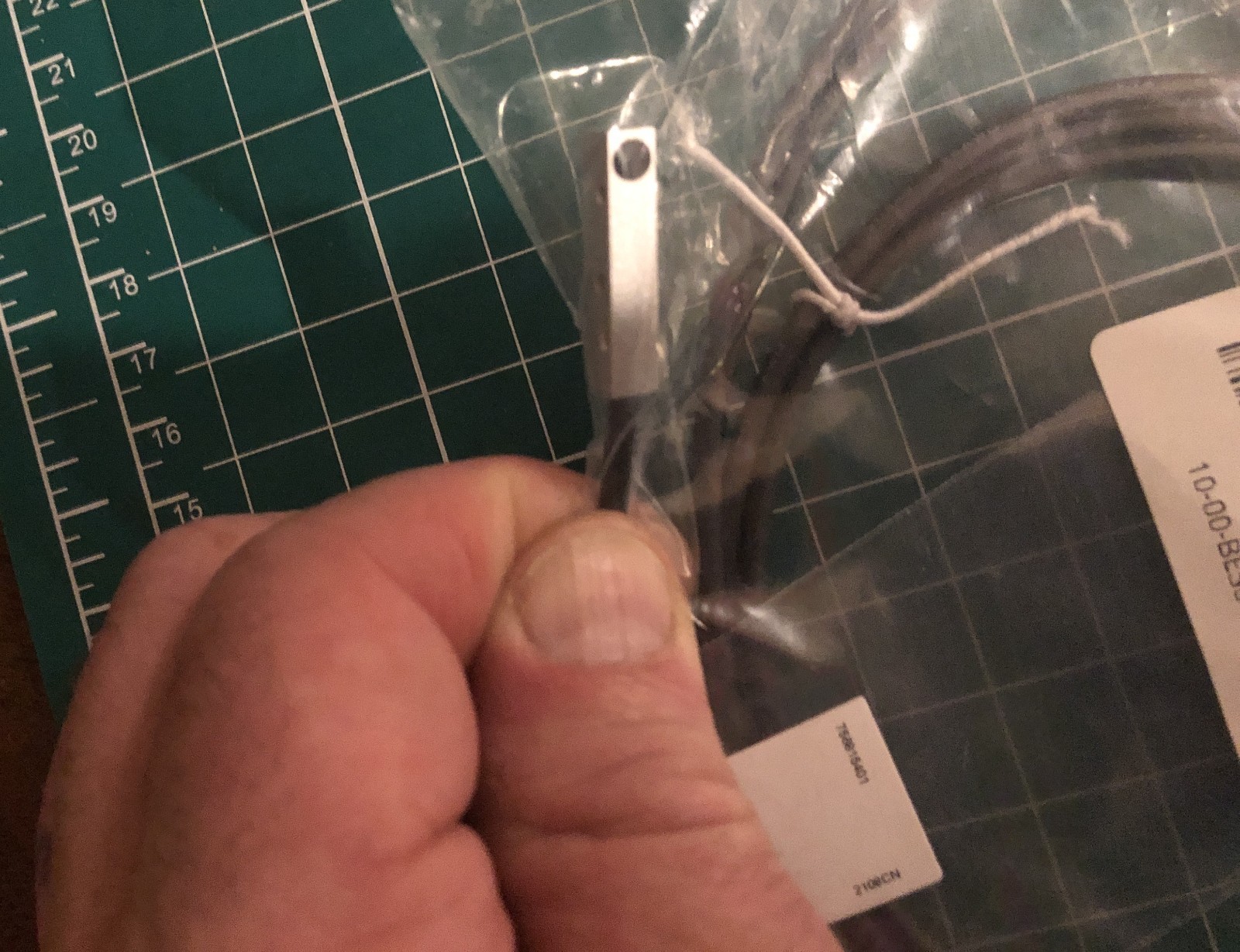 BALLUFF INDUCTIVE SENSOR- ROBOT VISION: BES 516-3040-I02-C-PU-02 (BRAND NEW)