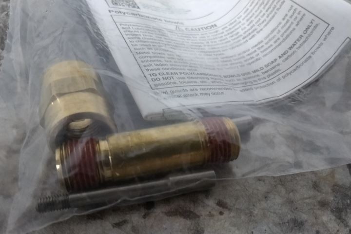 Speedaire 3GAD4 2 Pk 1/4 In NPT 1.1 Max CFM Manifold Air Regulator