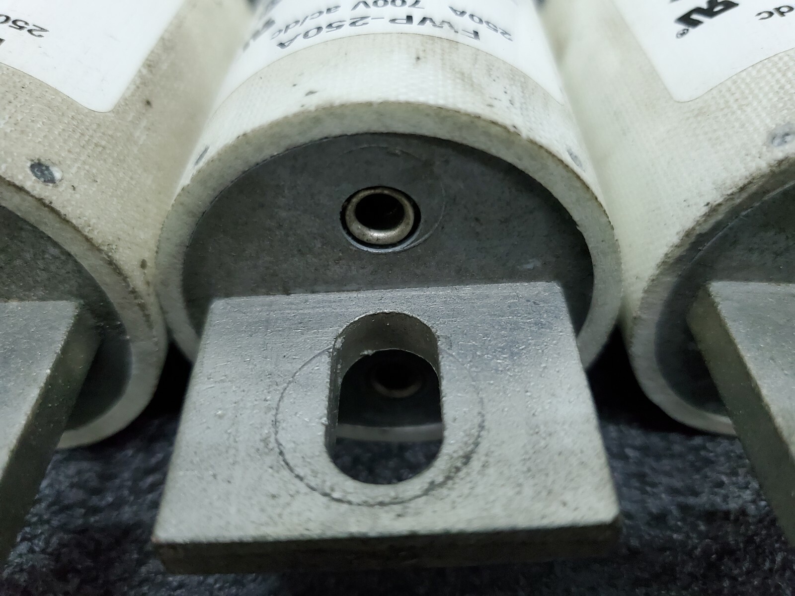 Lot of 3 – USED BUSSMANN FWP-250A 700VAC/DC 250A