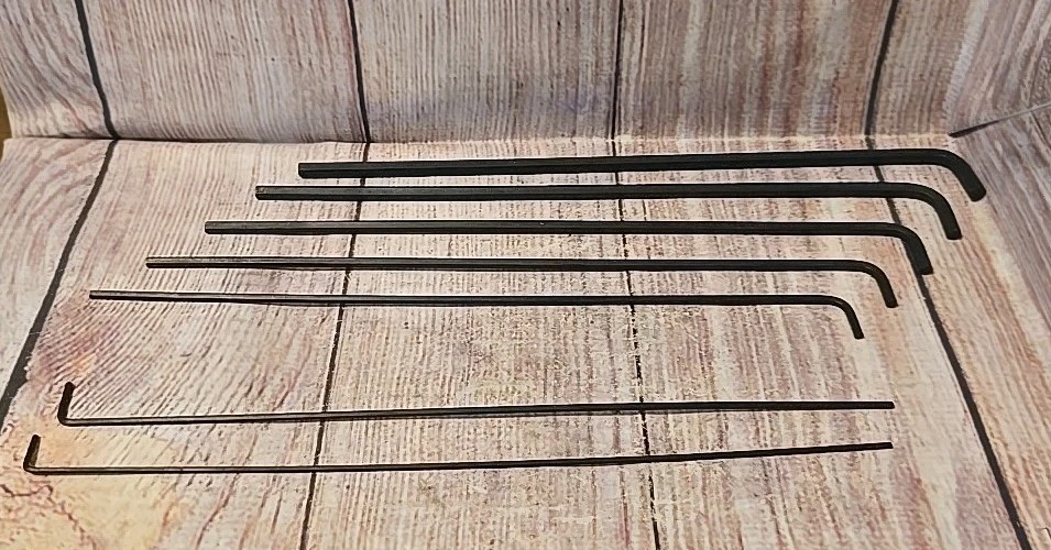 Bondhus 25445 – Set 7 Hex L-Wrenches 12″ #25445. NEW/DAMAGED In Transit.