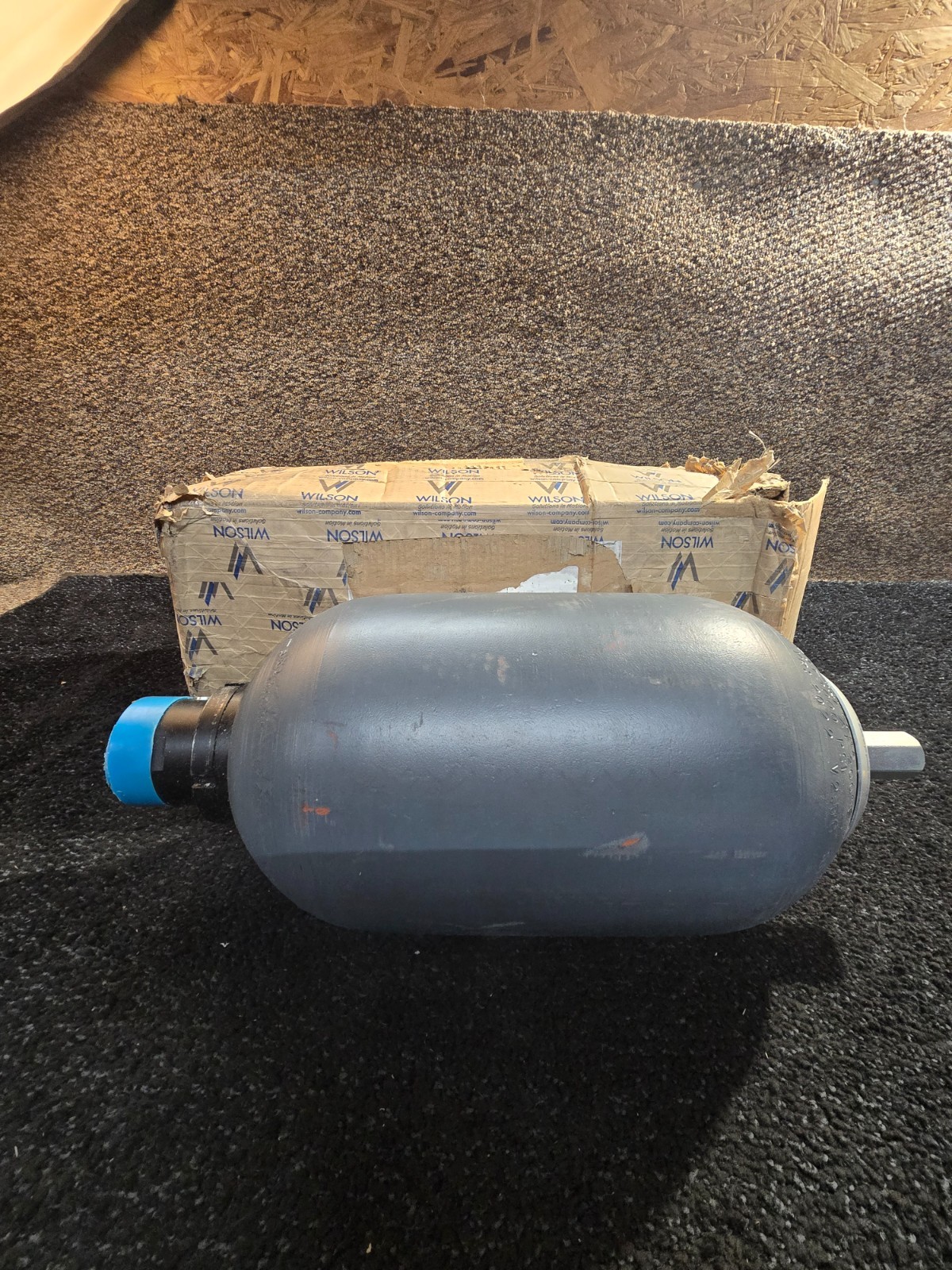 Fluid Energy Controls FB002BRGB3020A 2.5 U.S Gal 3000 psi Bladder Accumulator
