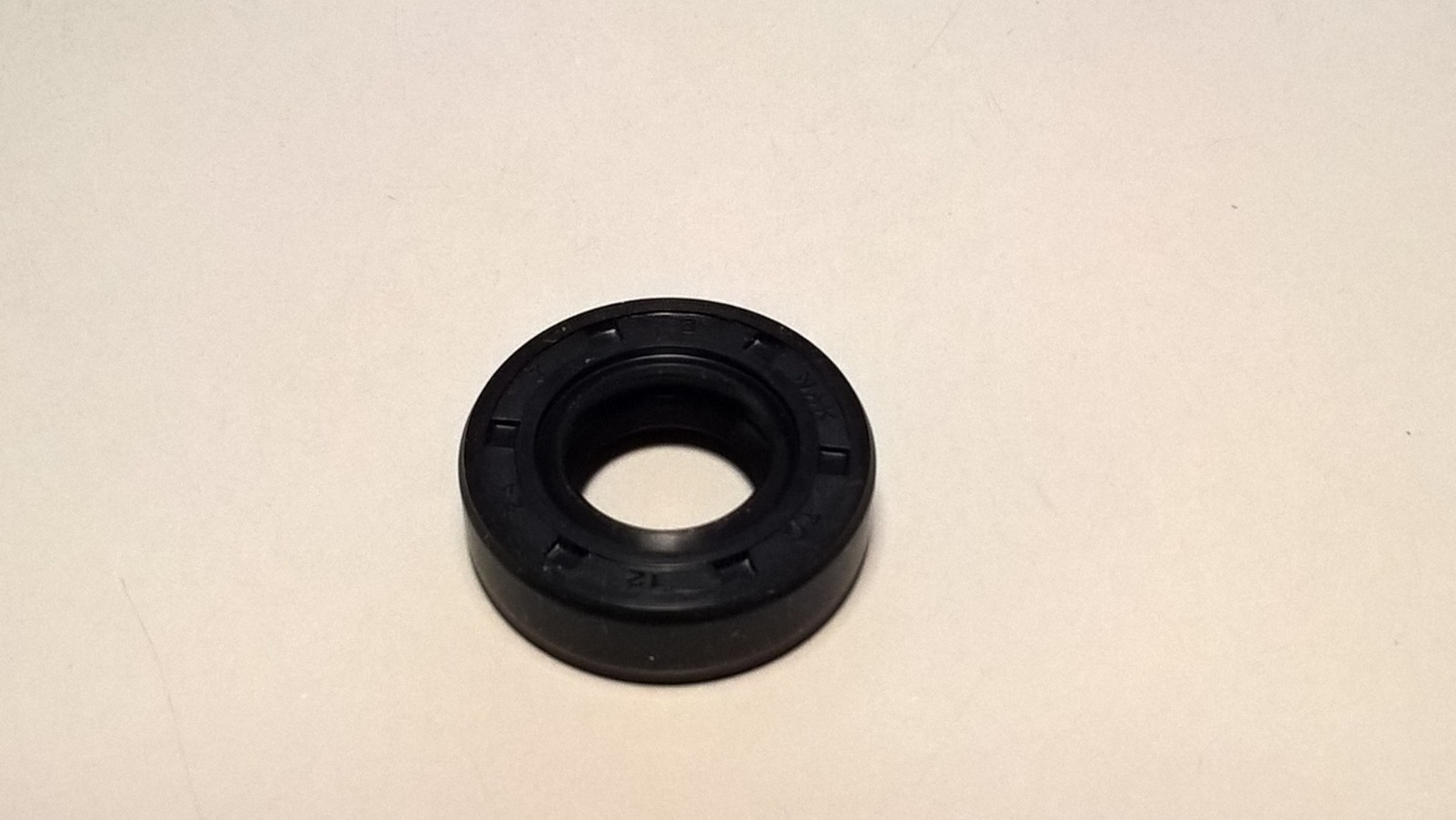 12 X 24 X 7 NATIONAL METRIC OIL SEAL