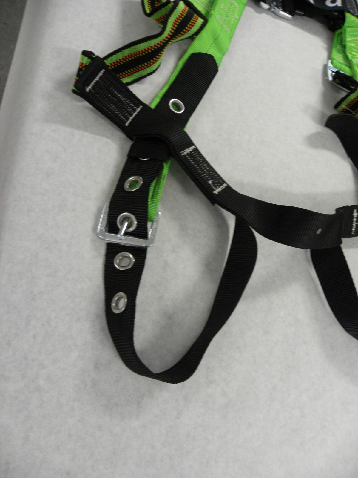 NEW IN PACK – Miller P950QC-4/UGN Honeywell DuraFlex Python Ultra Harnesses HR