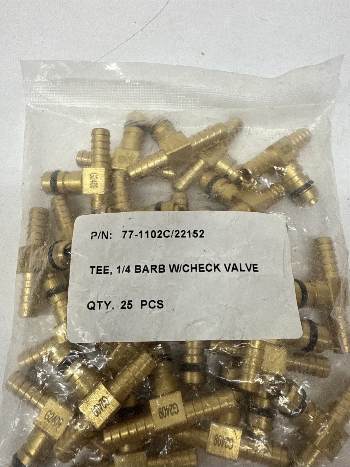 Two 1/4 Barb tee’s C02 inlet fitting with check valve and O-ring Qty 25