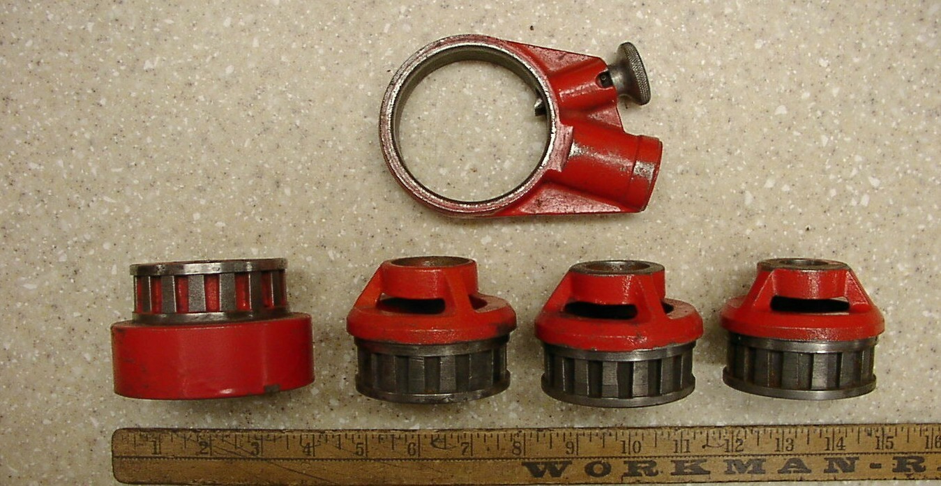 Vntg Ratcheting Die Stock Head,W/1-1/4″,1″,3/4″,& 1/2″ Armstrong Dies/Orig Boxes