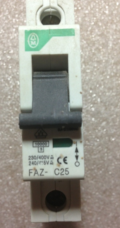 EATON MOELLER FAZ-C3 @ FAZ-C25 & FAZ-2-C2 Lot Of 3 #1547A28