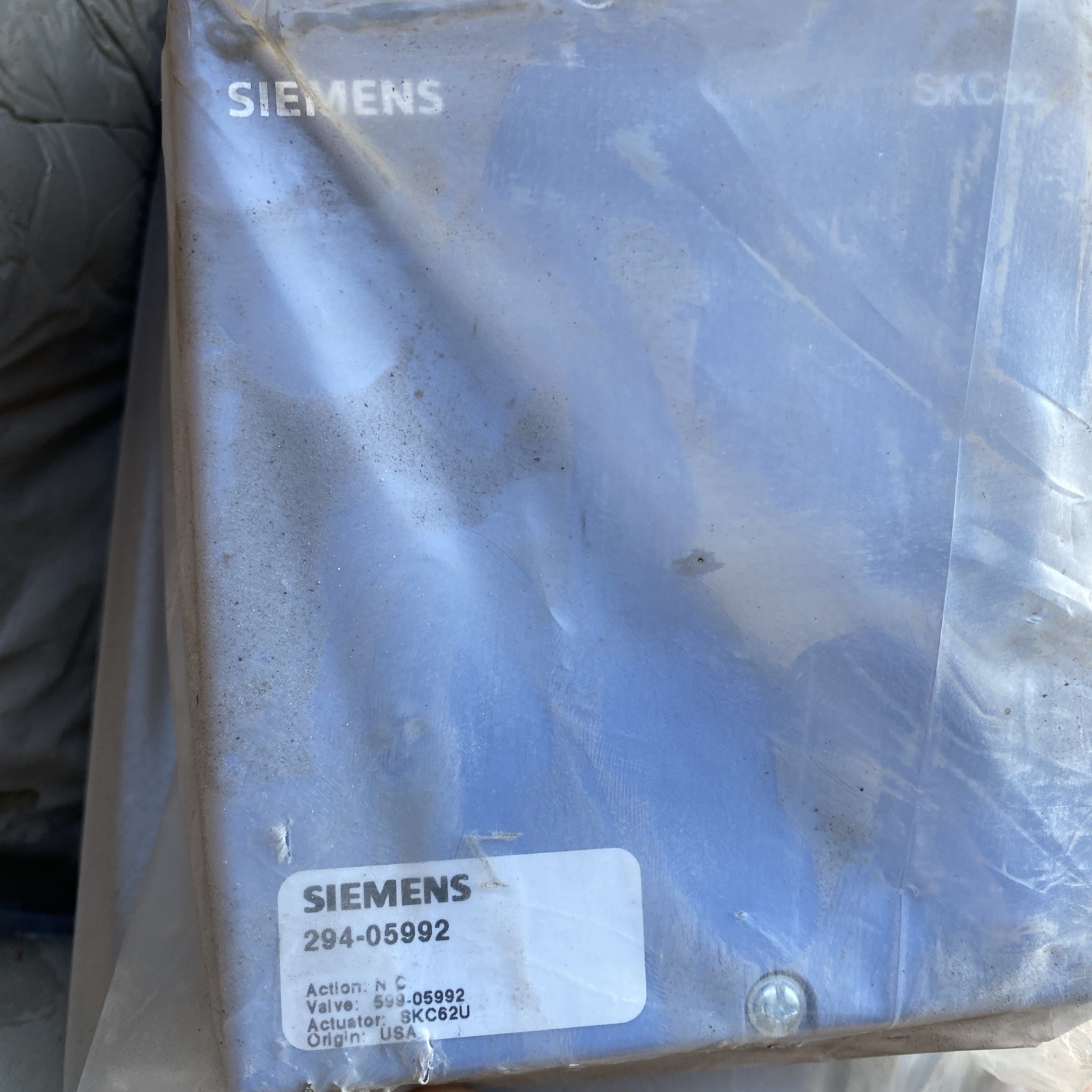 🔥 NEW SIEMENS 24 VAC ACTUATOR W/ FLOWRITE 4″ VALVE SKC62U / 294-05992