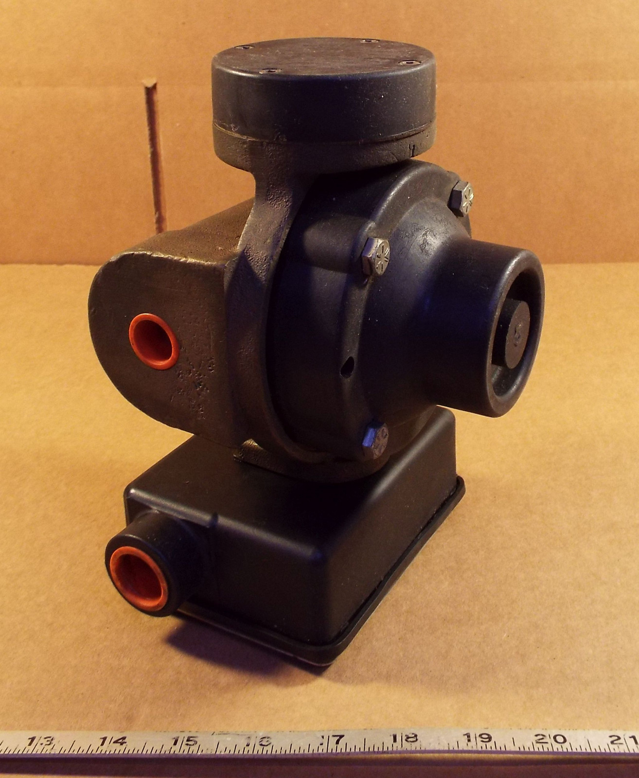 1 NEW UFM WW30GM-4-1NR-2D FLOW RATE INDICATOR NNB ***MAKE OFFER***