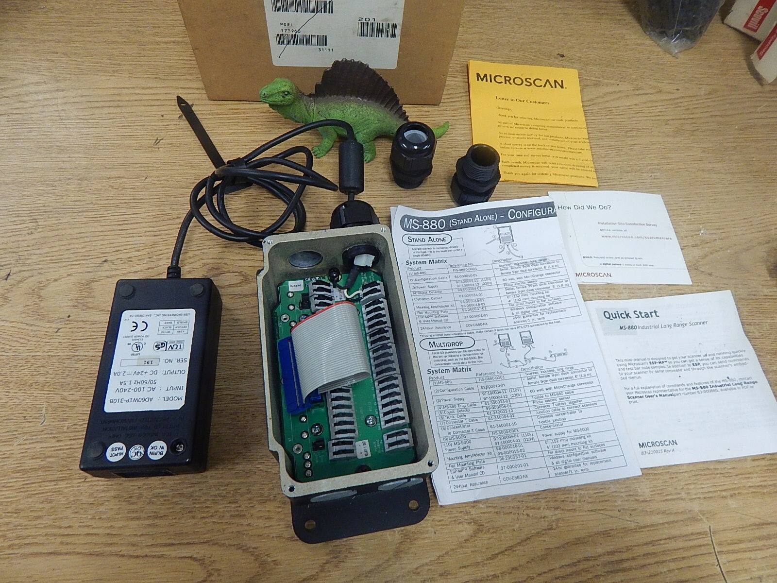 NEW Microscan 97-100004-11 25996 MS-880 *incomplete* *FREE SHIPPING*