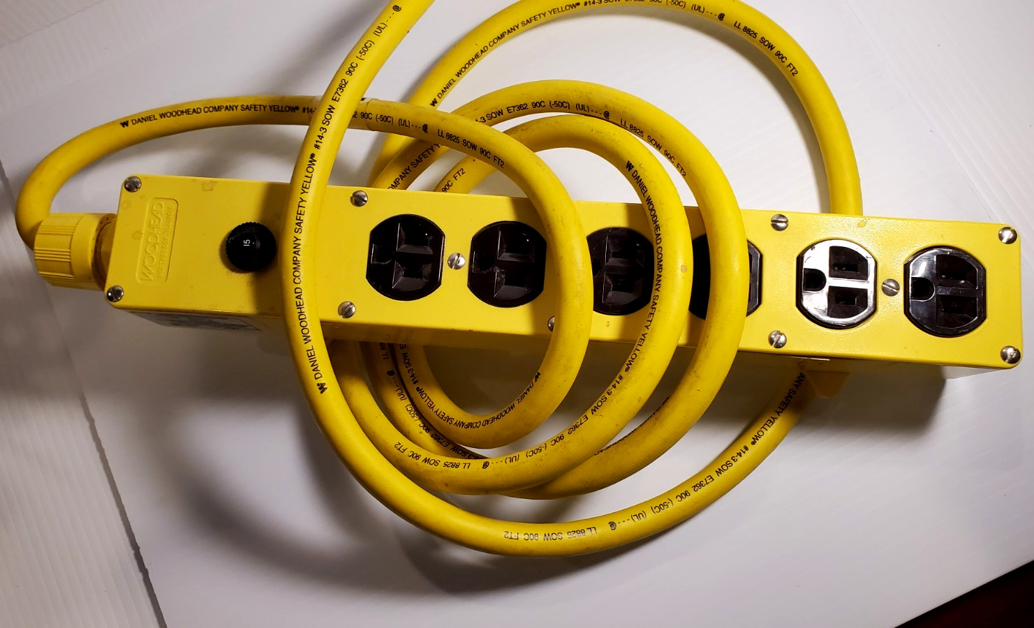 Heavy Duty Daniel Woodhead Multi-Tap Industrial Power Strip Electrical Outlet