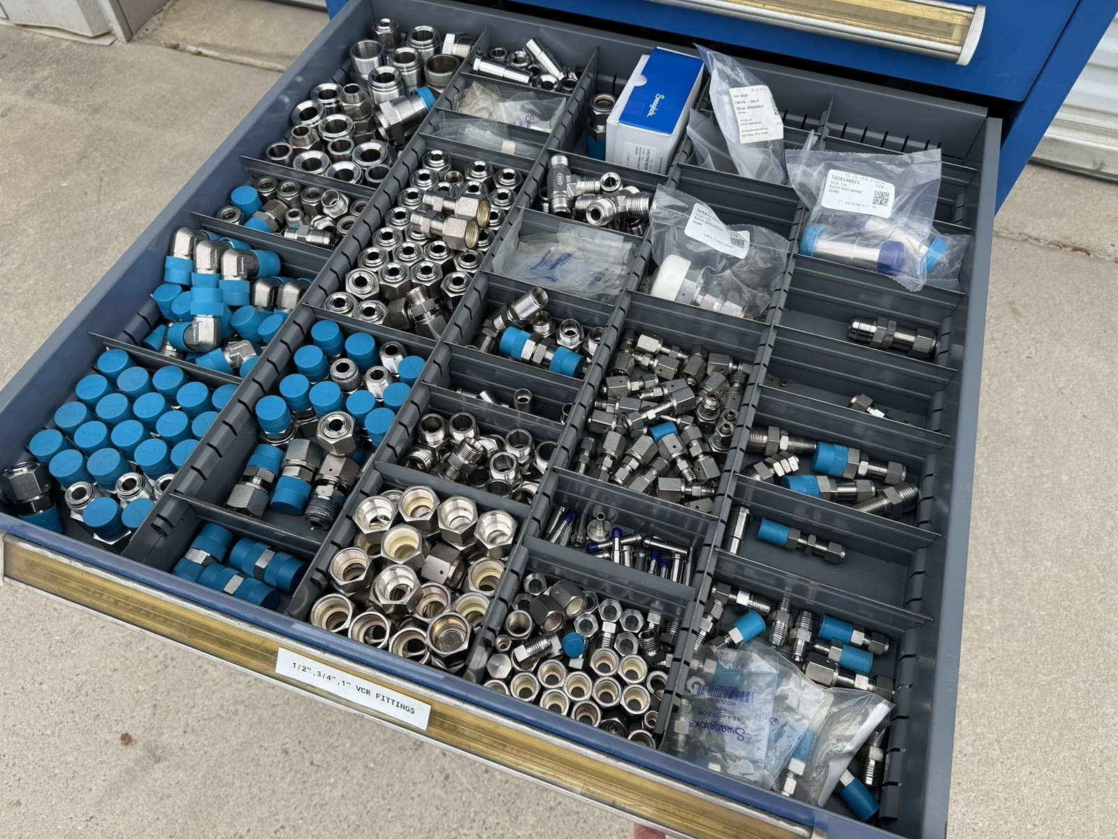 Ham-Let / Swagelok Fittings – 8 Drawer cabinet included (1000+ Pieces Estimated)