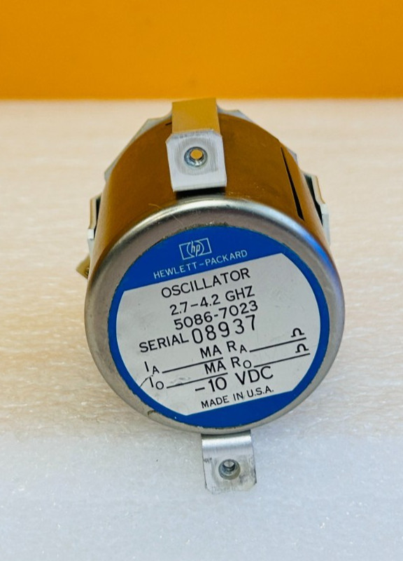 HP Agilent 5086-7023, 2.7 to 4.2 GHz, -10 VDC, SMA (F), YIG Oscillator. Tested!