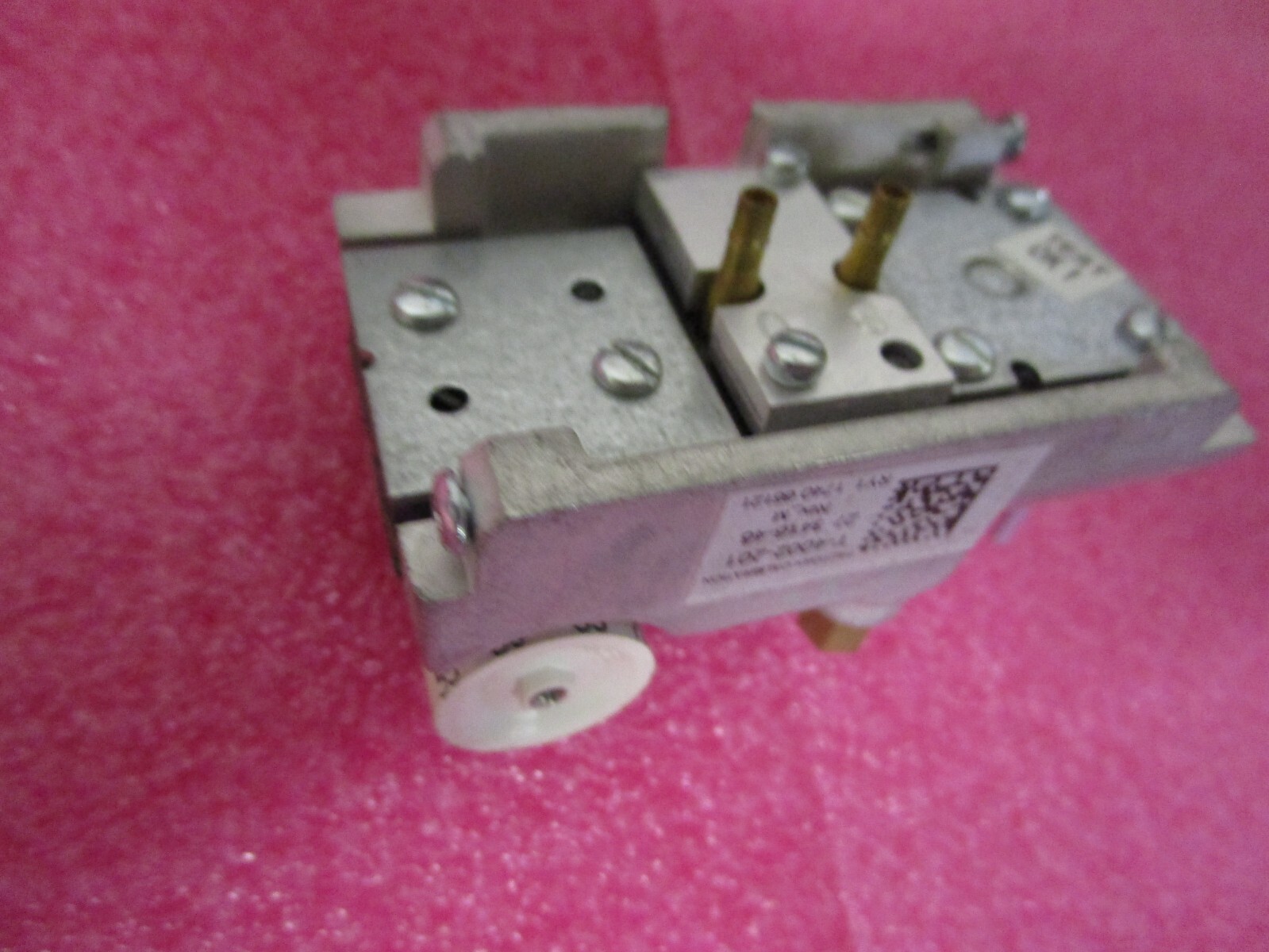 Johnson Controls T-4002-201 Thermostat
