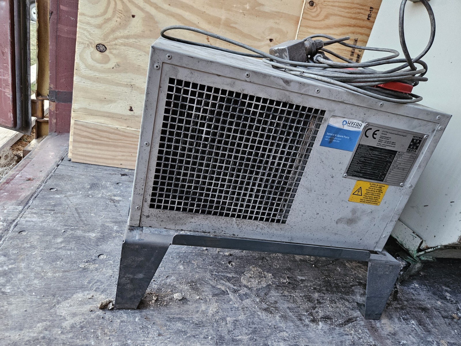 Hyfra Pedia VWK 7-1-S Industrial Water Chiller With Stand