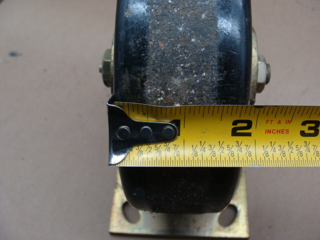 SET OF 4 GREASEABLE (2 STATIONARY/2 SWIVEL) CASTERS 6″ X 2″ 05085329