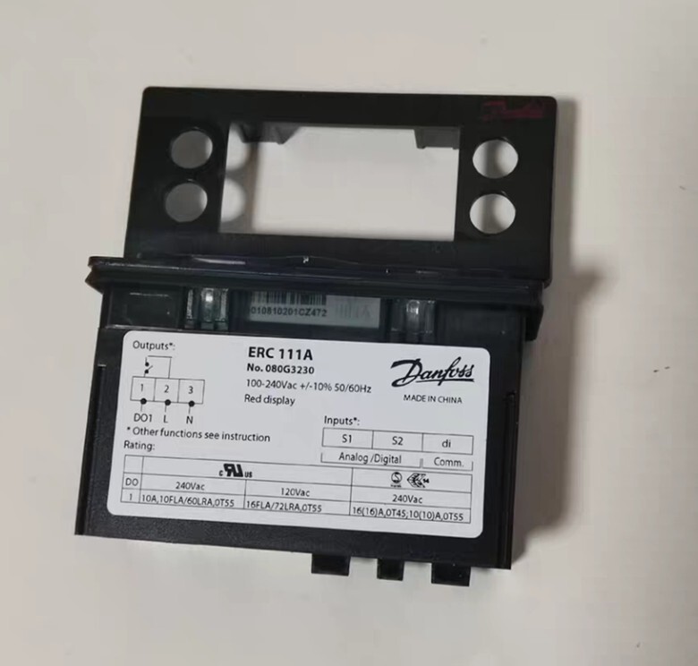 1PCS Danfoss ERC111A 080G3230 Temperature Controller