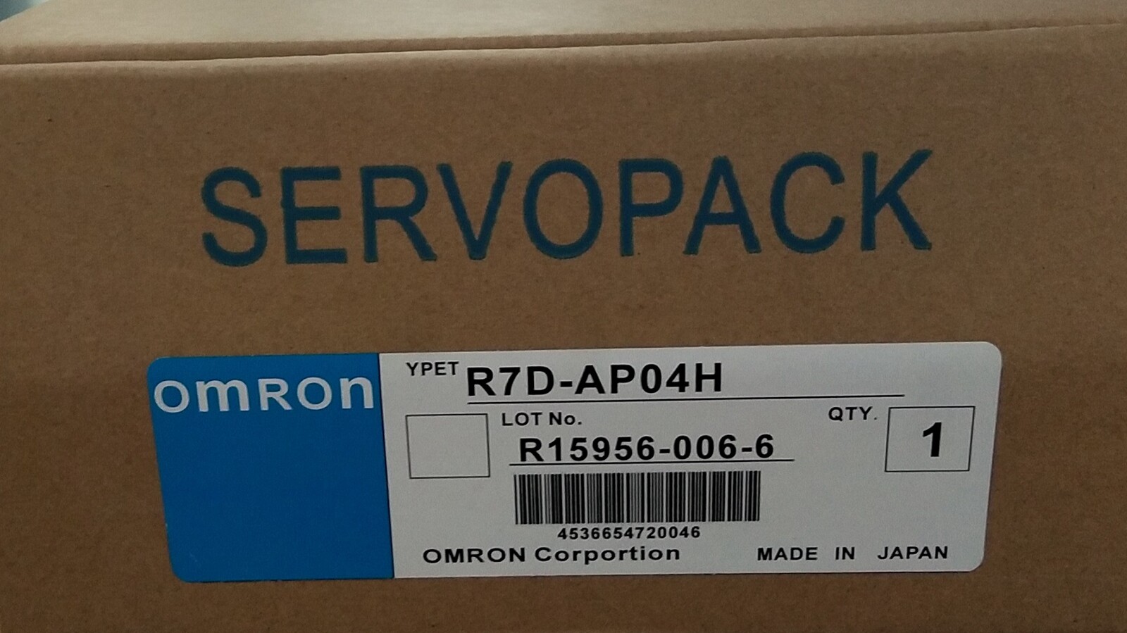 Omron R7D-AP04H Servo Drive NEW
