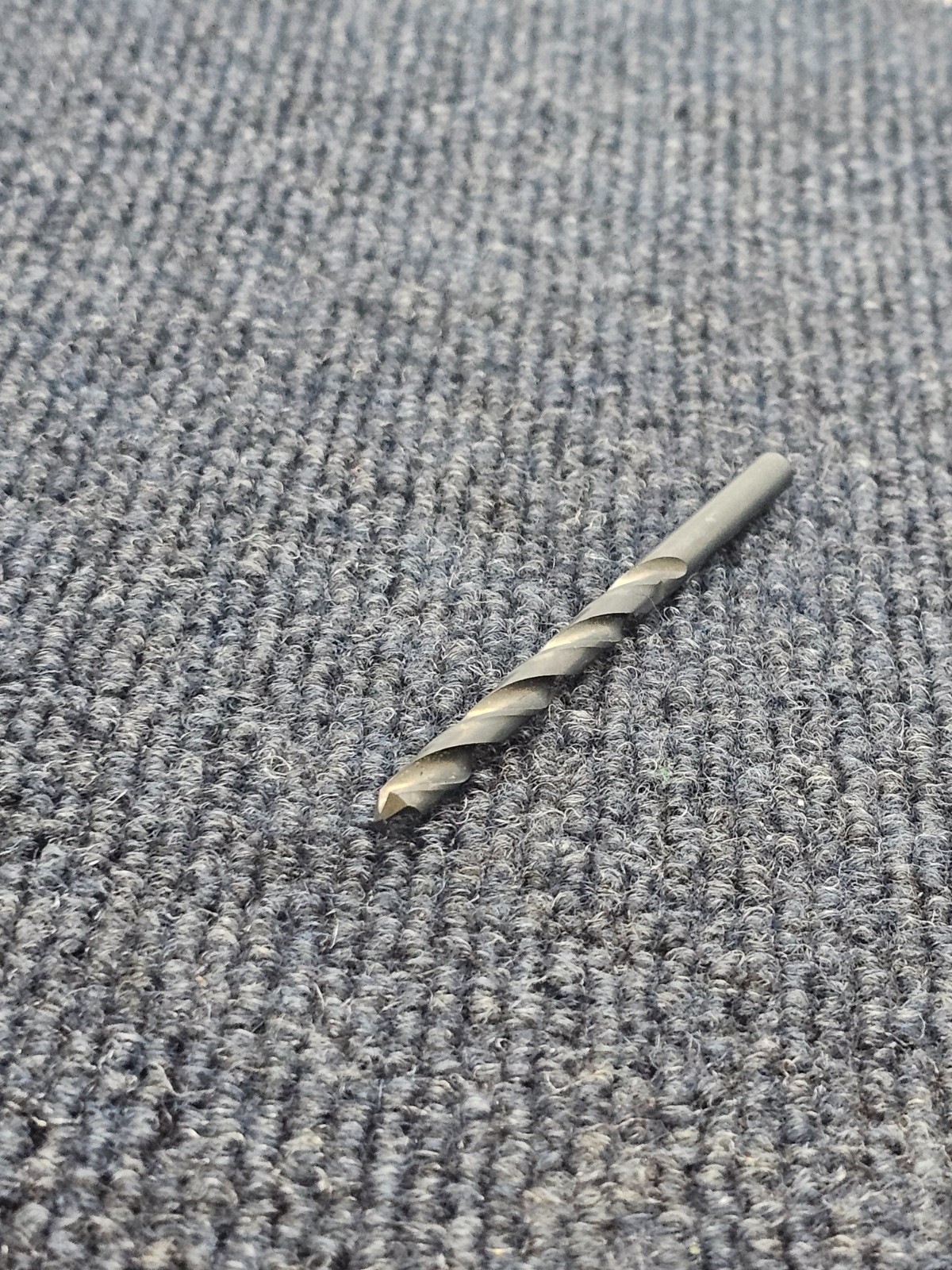 (QTY 9) Hertel 13/64 Inch Taper Length Drill HSS