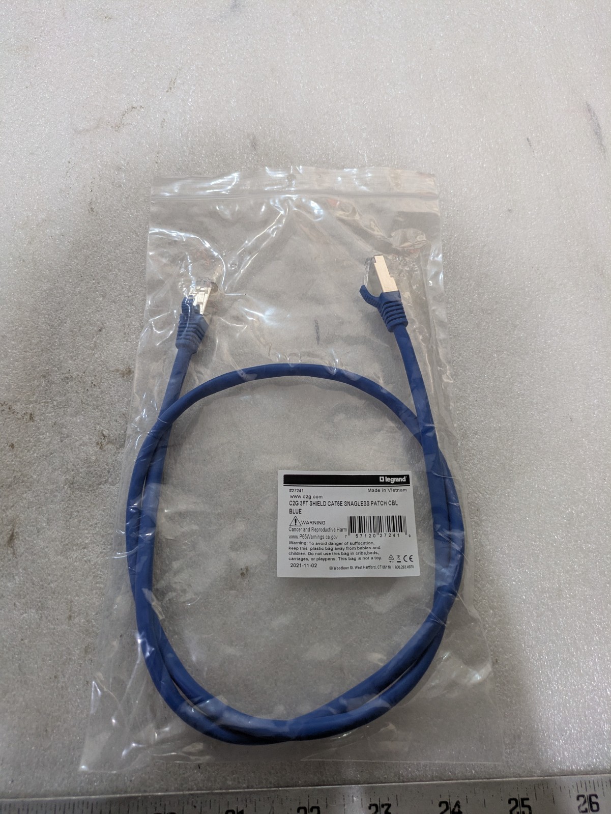 Legrand C2G 27241 Cat5e Shielded Snagless Patch Cable 3ft RJ45 Blue Ethernet OEM