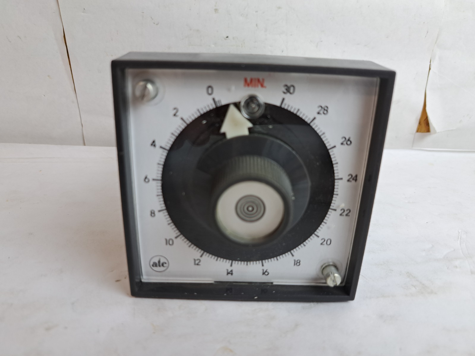 ATC 305E016A20PX Analog Reset Plug In Timer 30 Minute 305E-016-a-20-px