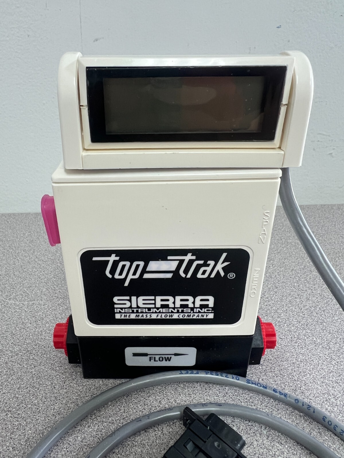 SIERRA INSTRUMENTS MODEL 822-13-0V1-PVI-VI-RD TOP TRAK MASS FLOWMETER NITROGEN