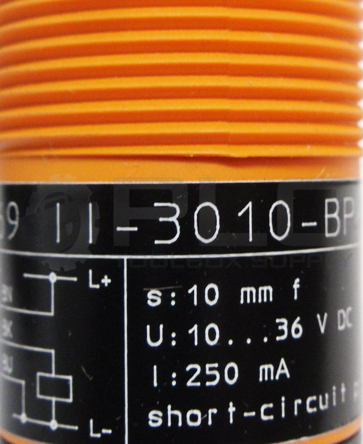 NEW IFM EFECTOR II-3010-BPKG INDUCTIVE PROXIMITY SENSOR 10-36VDC II5369