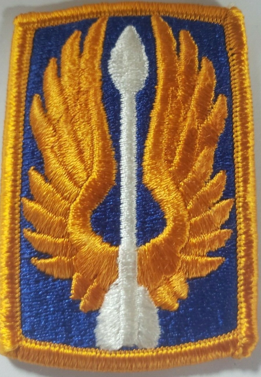 AVIATION INSIGNIA SHOULDER BADGE (Lot of 2)