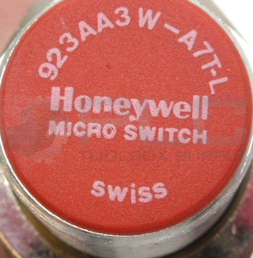 NEW IN BOX MICRO SWITCH 923AA3W-A7T-L PROXIMITY SWITCH