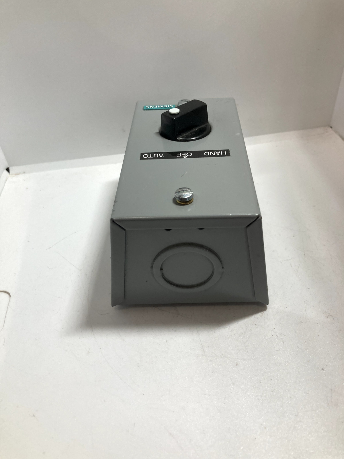 SIEMENS 50AA3C3 SELECTOR SWITCH CONTROL STATION 2NO 5A 600V 3 POSITION NNB