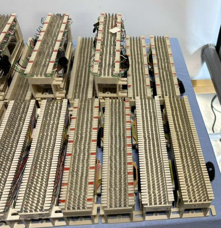 *LOT OF 42* The Siemon Company 50 Pair Punch Down Block Part S66M1