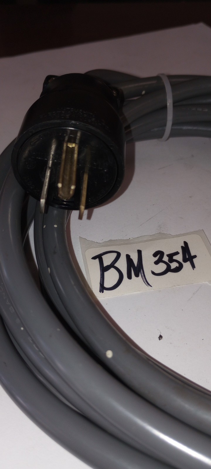 17ft. NANABOSHI WZ6811 ELECTRICAL CABLE 15 A, 125V TO A 3 HOLE CONNECTOR