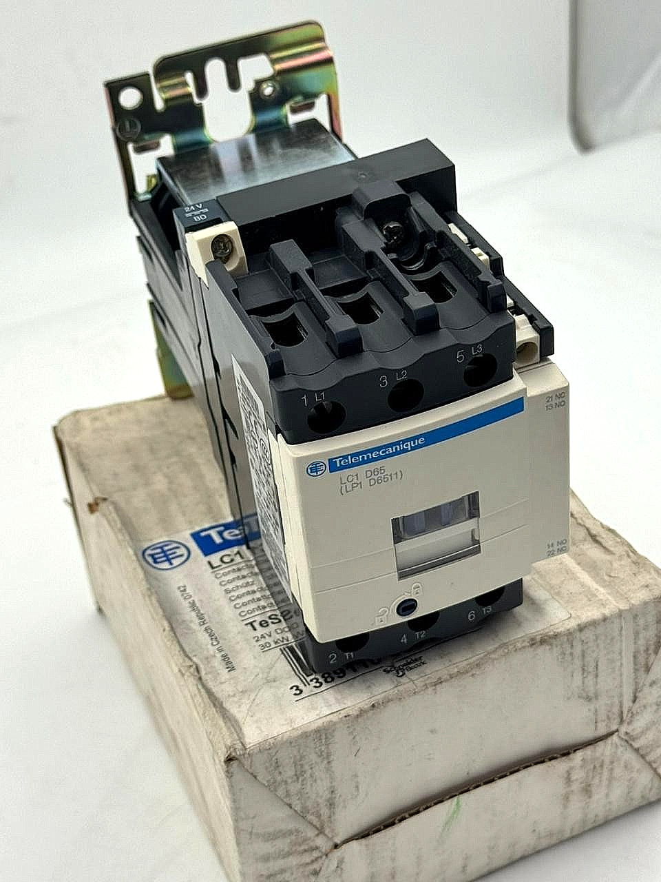 Telemecanique LC1D65BD Contactor | 24V DC Coil | Made in Czech Republic