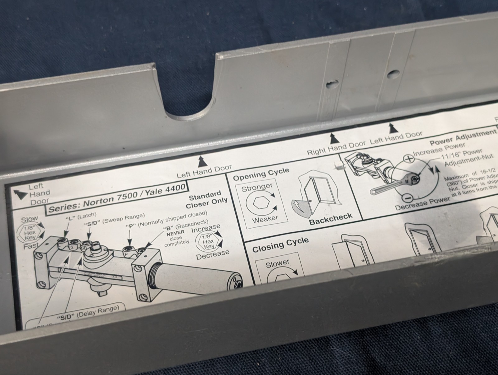 Norton 7500/Yale 4400 Left or Right Hand Door Closer, 689 Finish, Parts Missing!