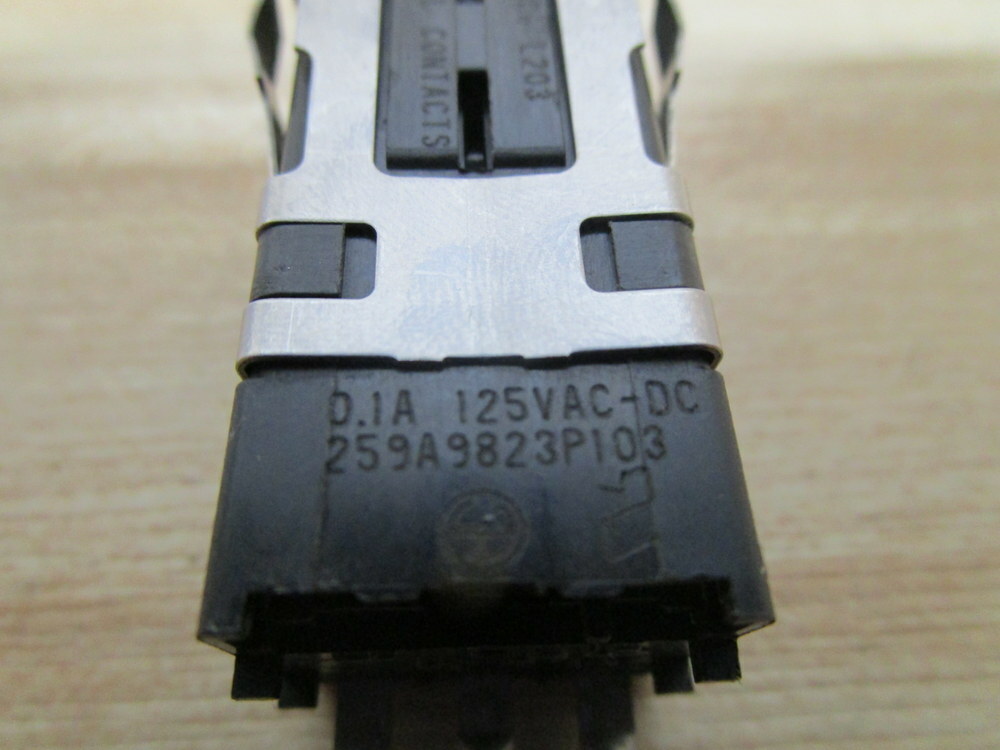 Micro Switch 259A9823P103 Honeywell Lock Switch