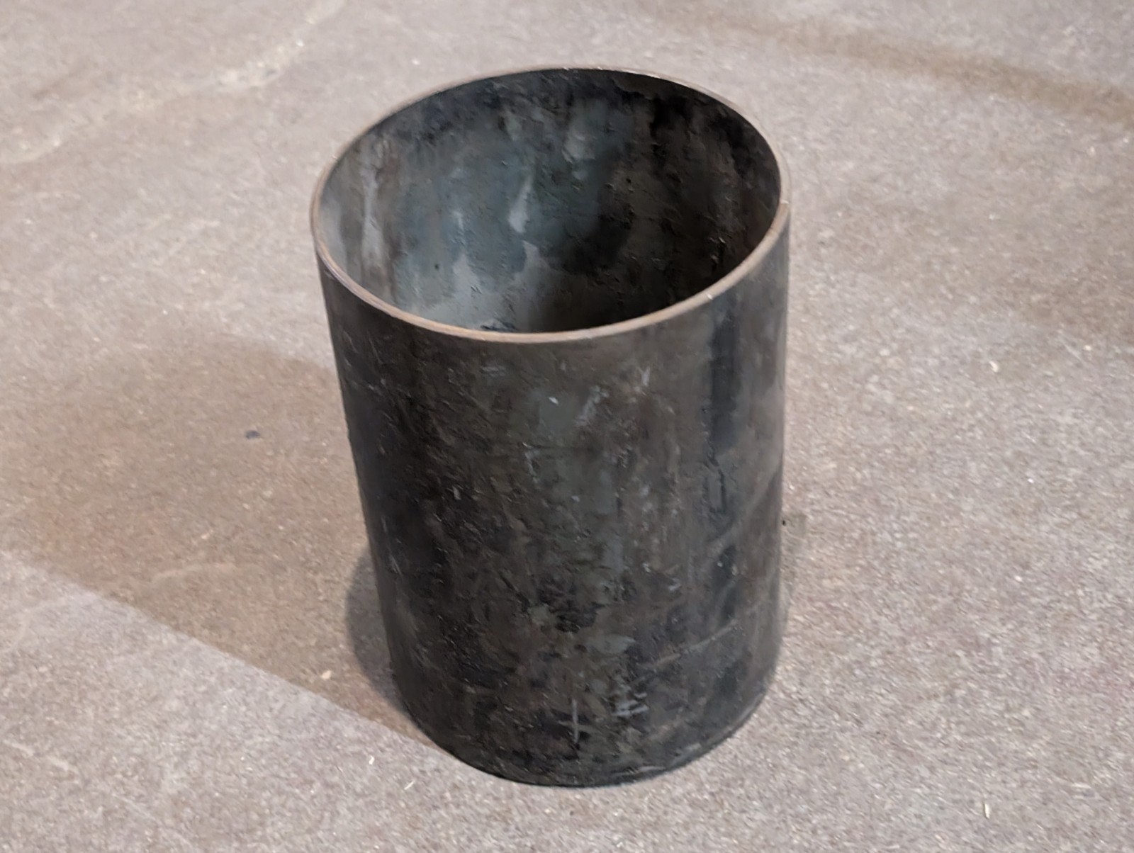 (3) Unbranded 8.5″x6″x8″ Steel Cylindrical Reservoir Tanks w/Valve Mounting Base