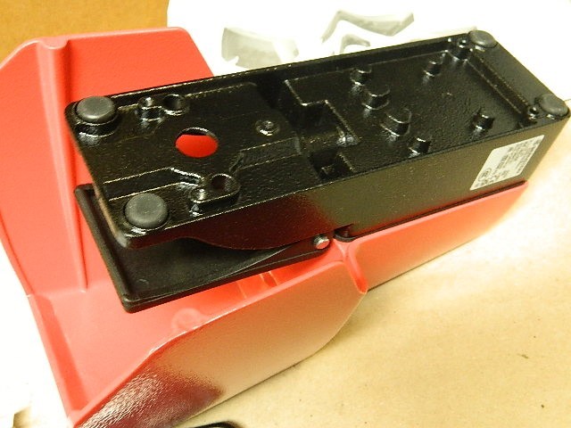 Bernstein 6061600006 F1-U1Z Pneumatic Foot Switch NEW