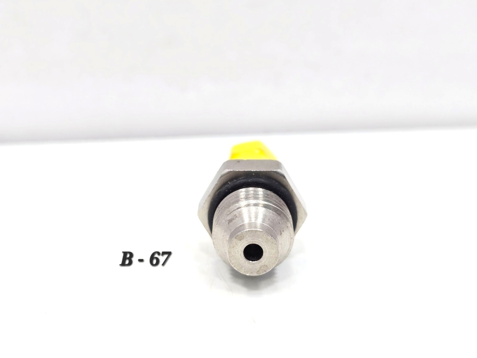 87979 NOV VARCO PRECHARGING AIR CANTROL VALVE 1/8″ LOT OF 4
